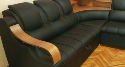 Перетяжка кожаного дивана. Нагатинская